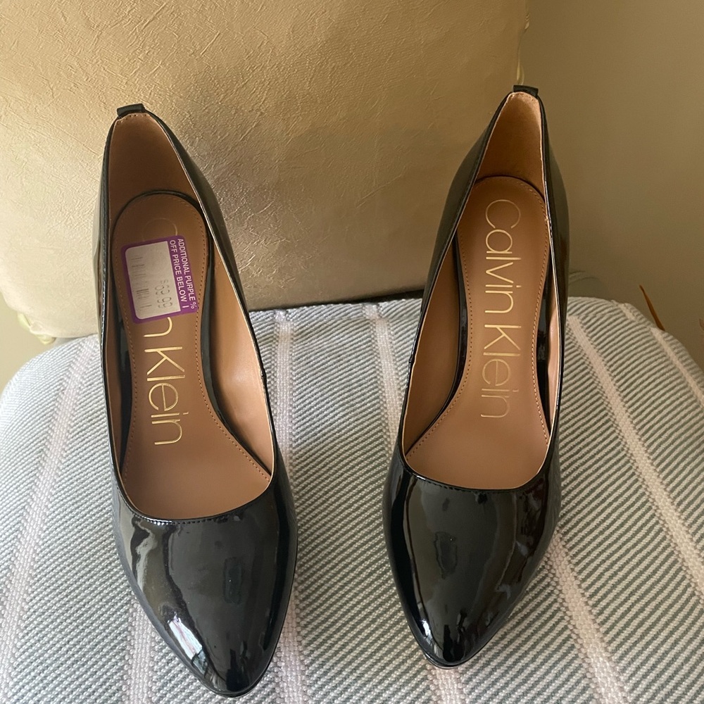 Calvin Klein Black Patent Pointed Toe Pumps